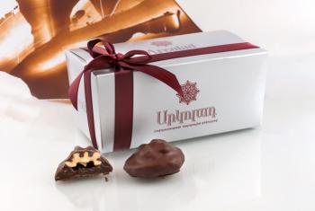 Շոկոլադապատ սալորաչիր ընկույզով, 200 գ