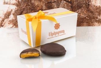 Շոկոլադապատ դեղձի չիր մարցիպանով, 250 գ