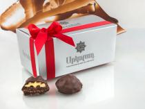 Շոկոլադապատ թզի չիր ընկույզով, 250 գ